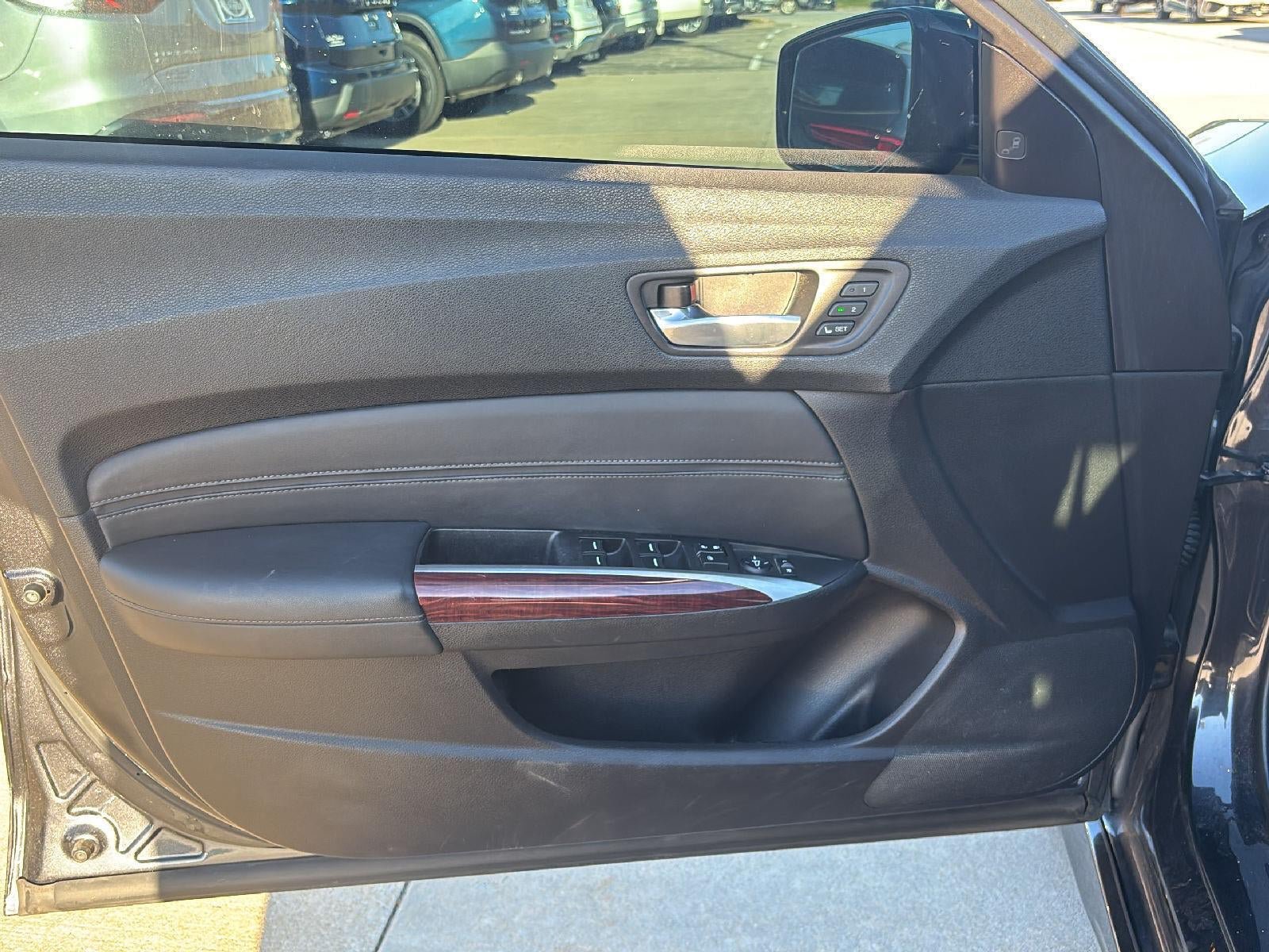 Used 2015 Acura TLX w/ Advance Package FWD image 10
