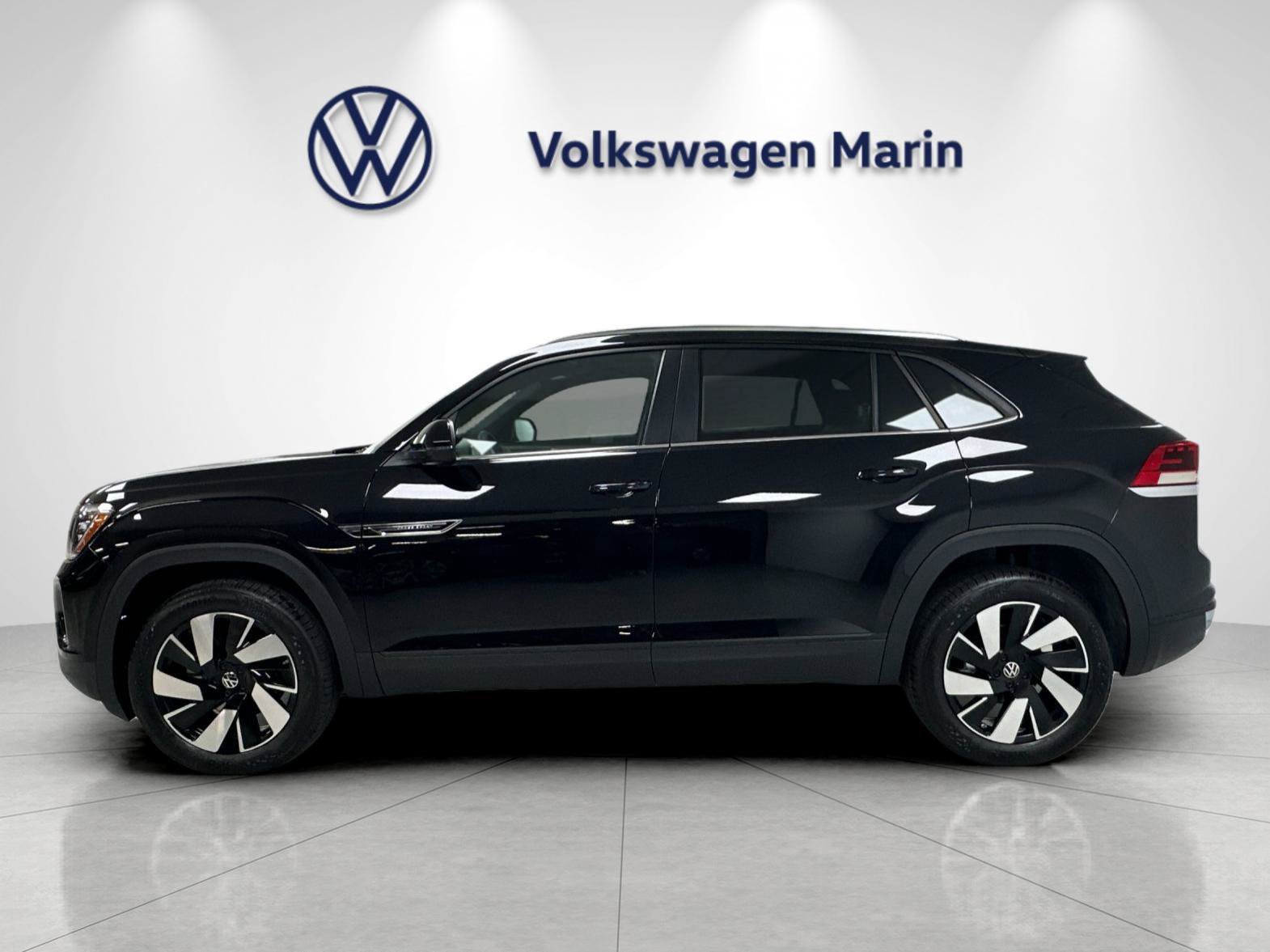 New 2026 Volkswagen Atlas Cross Sport SE AWD/4WD image 2