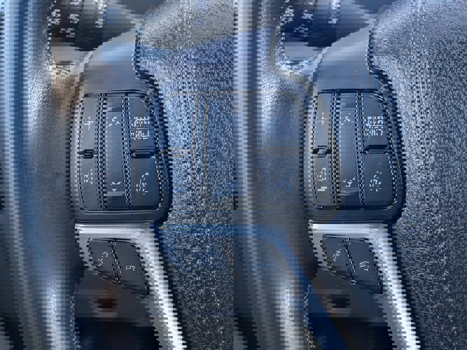 Used 2018 Toyota Highlander XLE image 23