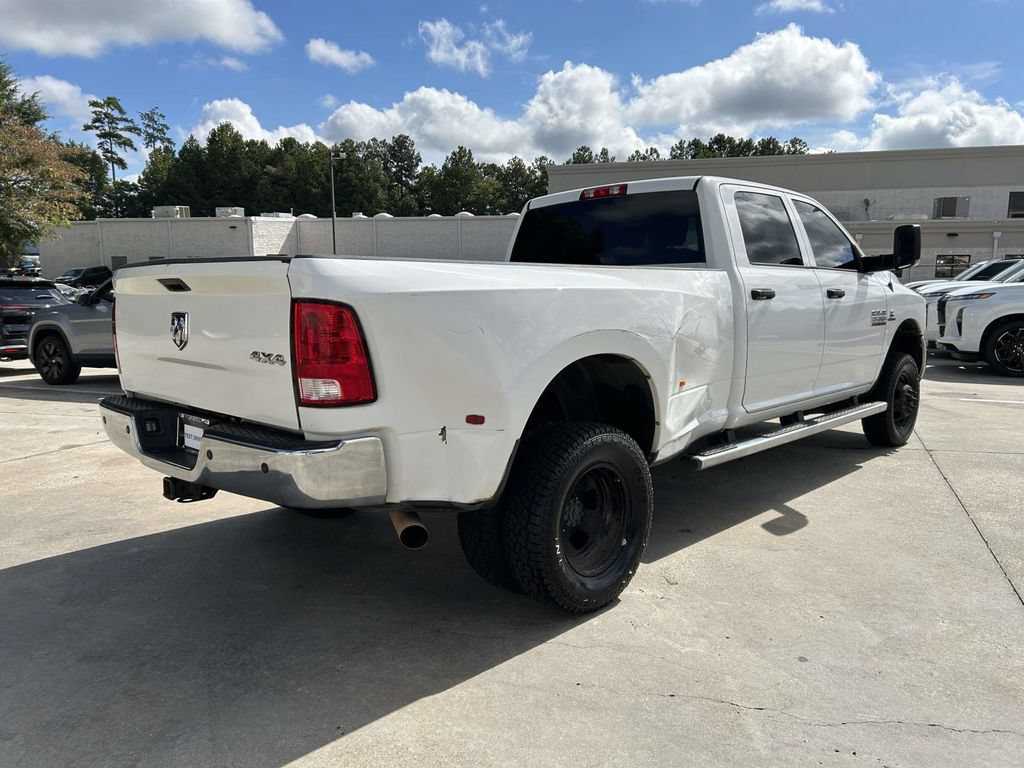 Used 2016 RAM 3500 Tradesman w/ Chrome Appearance Group AWD/4WD image 3