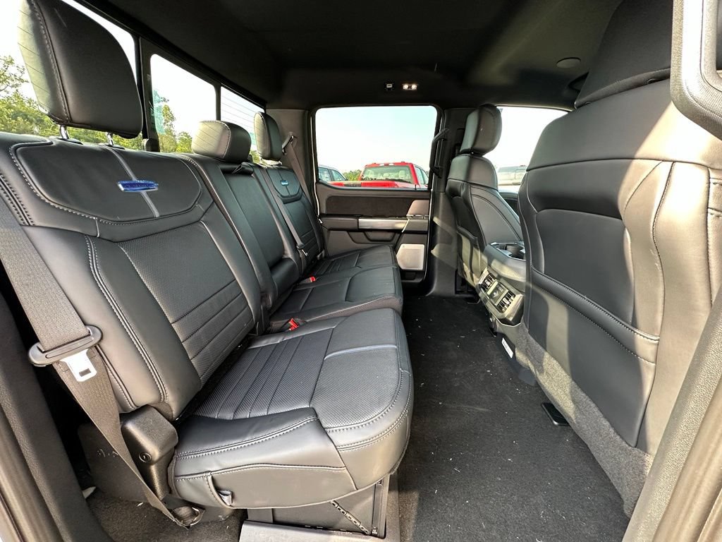 New 2026 Ford F350 Platinum w/ FX4 Off-Road Package AWD/4WD image 27