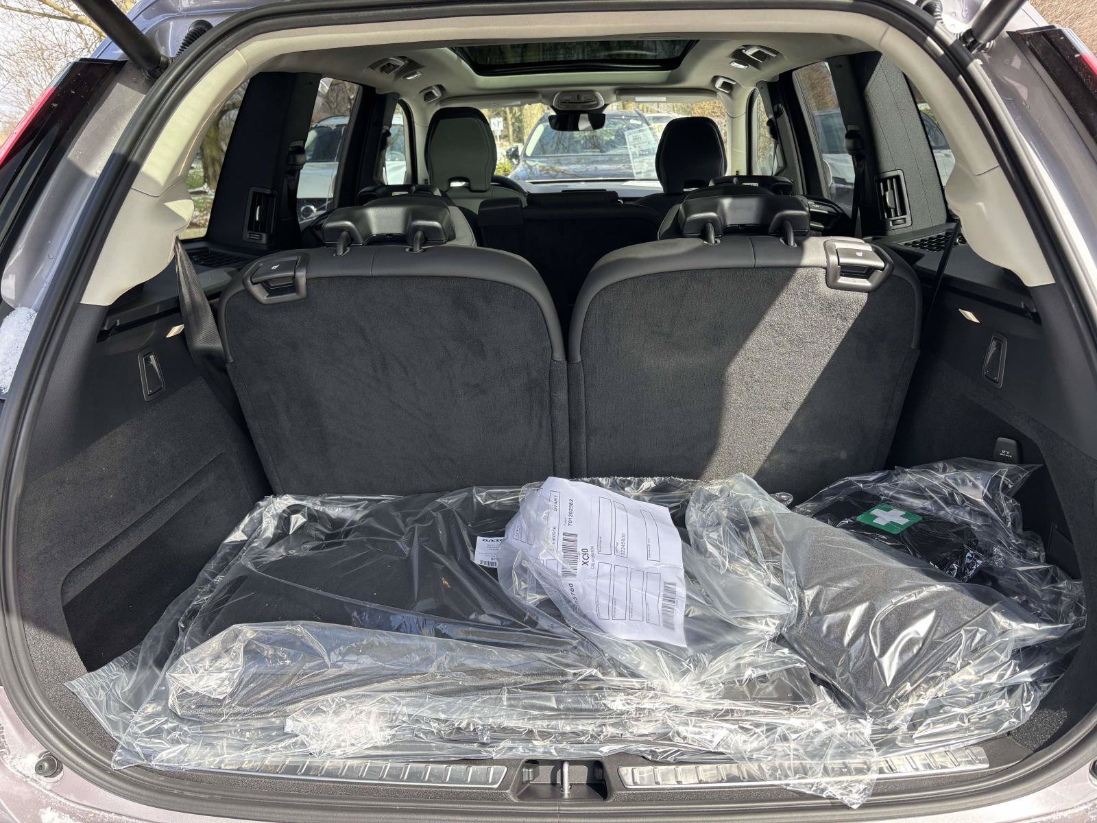 Used 2026 Volvo XC90 B6 Plus w/ Protection Package Premier AWD/4WD image 9