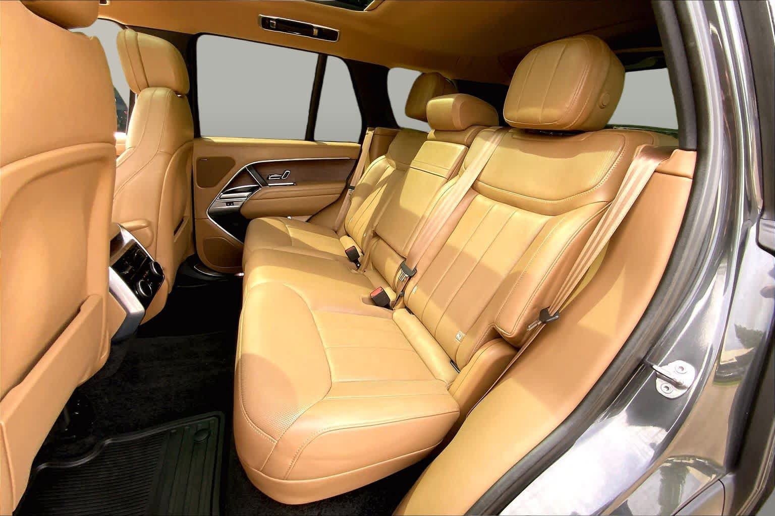 Used 2023 Land Rover Range Rover SE AWD/4WD image 19