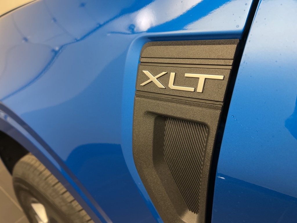 New 2025 Ford Maverick XLT w/ XLT Luxury Package image 35