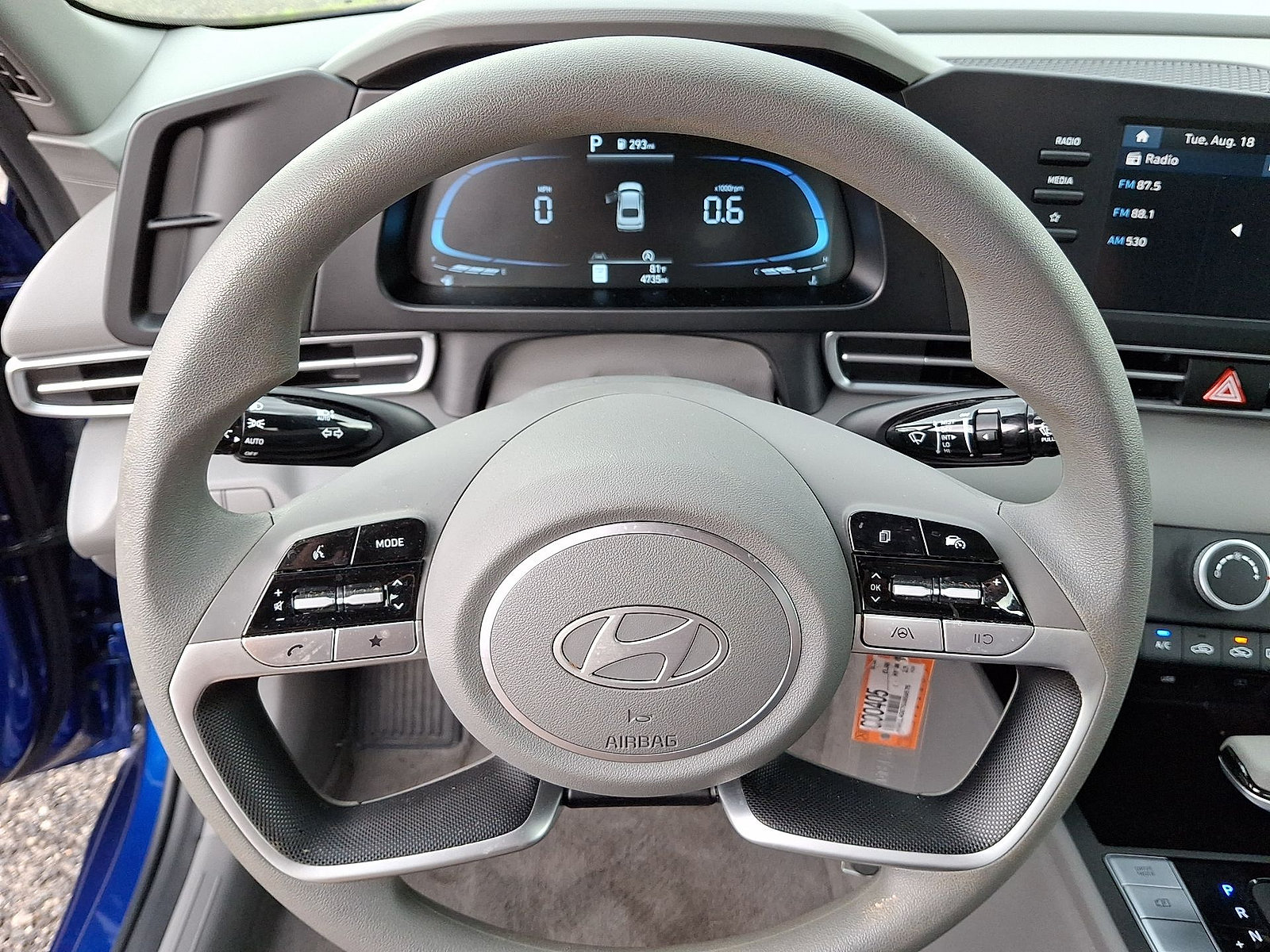 Certified 2025 Hyundai Elantra SE FWD image 22