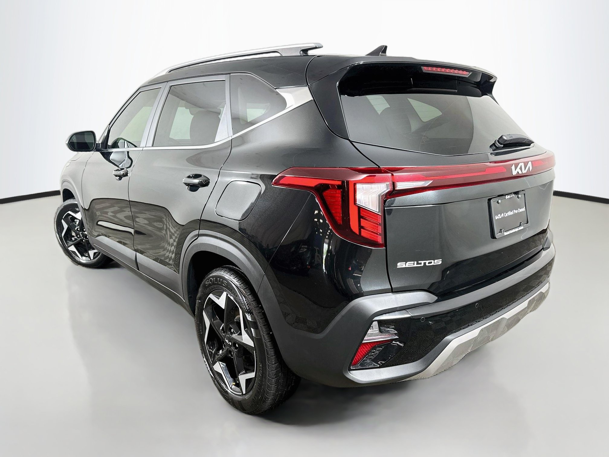 Used 2026 Kia Seltos EX FWD image 5