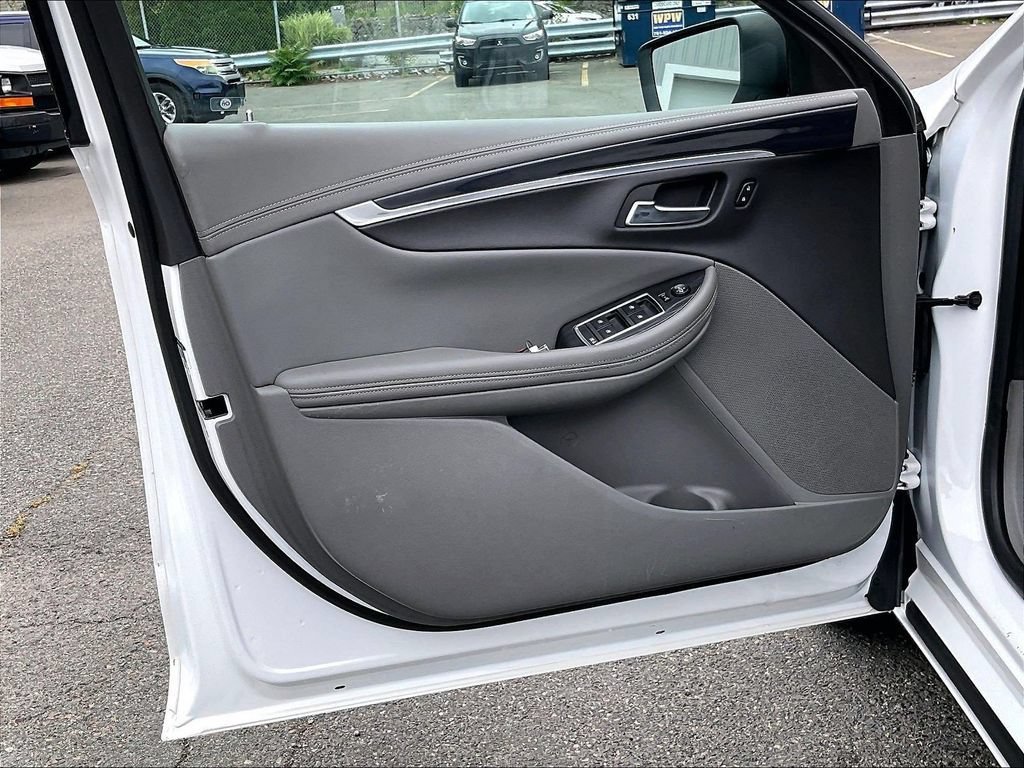 Used 2019 Chevrolet Impala LS FWD image 9