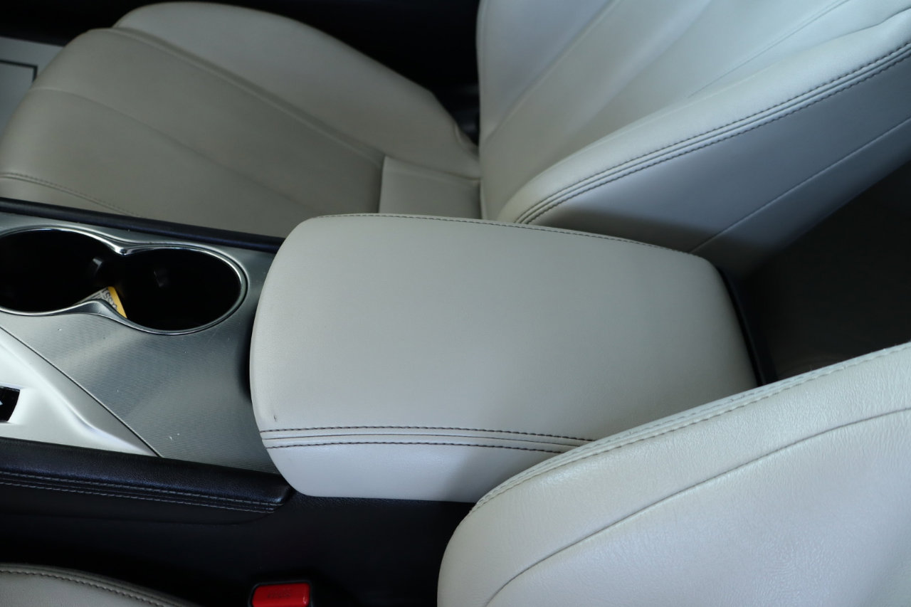 Used 2017 INFINITI Q60 3.0t w/ Premium Plus Package 3.0T image 30