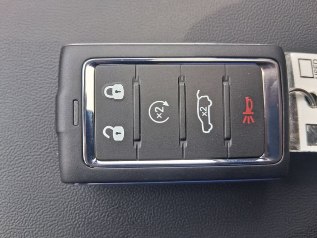 New 2026 Jeep Cherokee Overland w/ Advanced Pro Tech Group AWD/4WD image 29