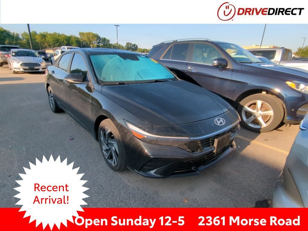 Used 2024 Hyundai Elantra Limited FWD image 1