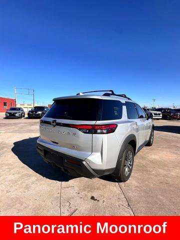 Certified 2024 Nissan Pathfinder SV w/ SV Premium Package image 8