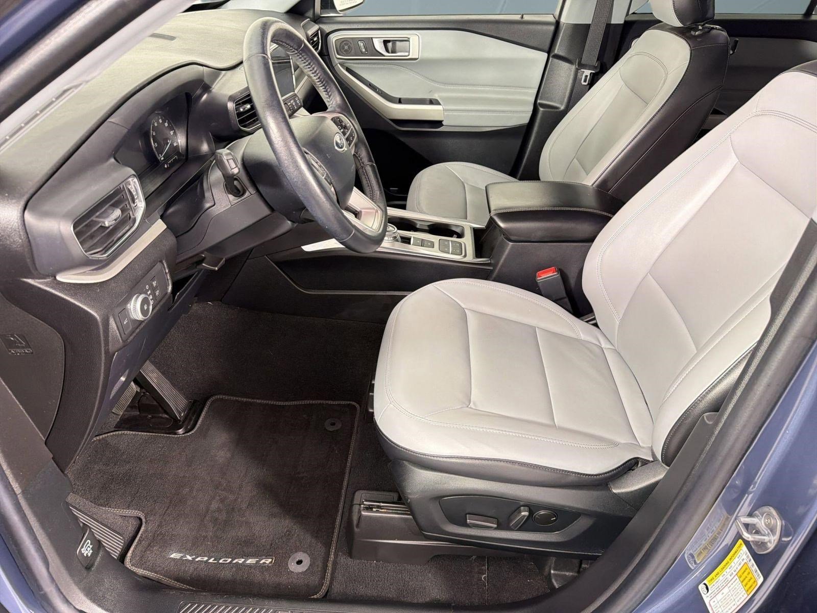 Used 2021 Ford Explorer XLT w/ Equipment Group 202A RWD image 5