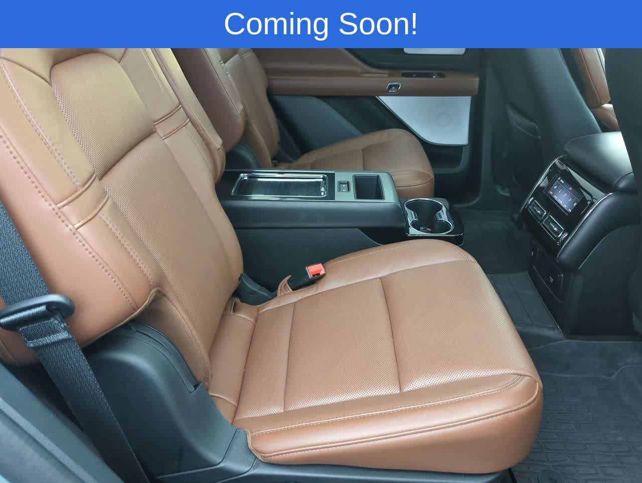 Used 2024 Lincoln Aviator Reserve w/ Equipment Group 201A AWD/4WD image 19
