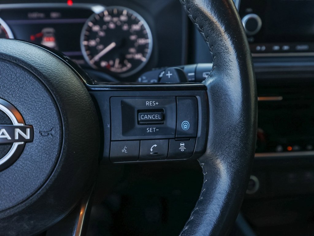 Used 2023 Nissan Rogue SV w/ SV Premium Package image 27