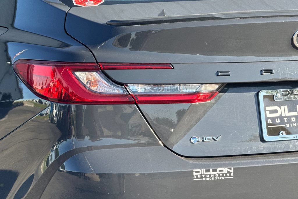 Used 2025 Toyota Camry SE FWD image 23