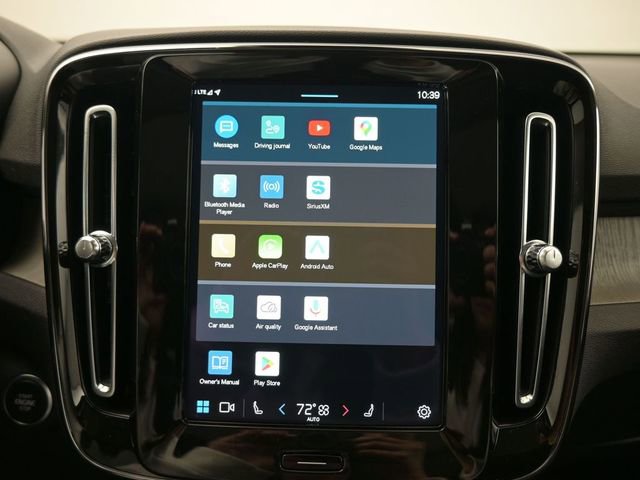 Used 2024 Volvo XC40 B5 Plus image 14