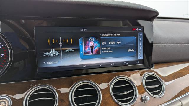 Used 2017 Mercedes-Benz E 300 image 26