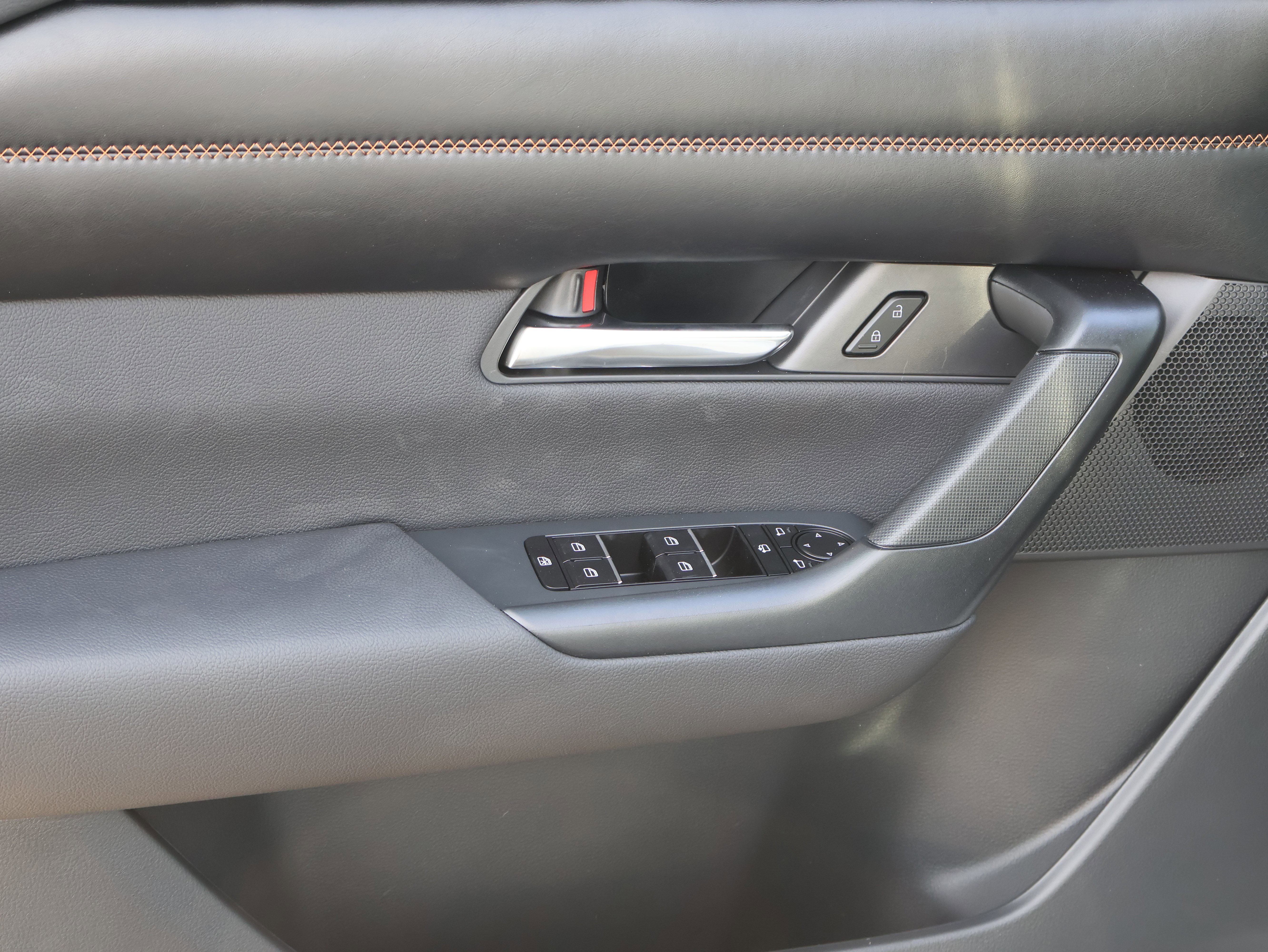 New 2026 MAZDA CX-50 2.5 Hybrid w/ Cargo Package image 24