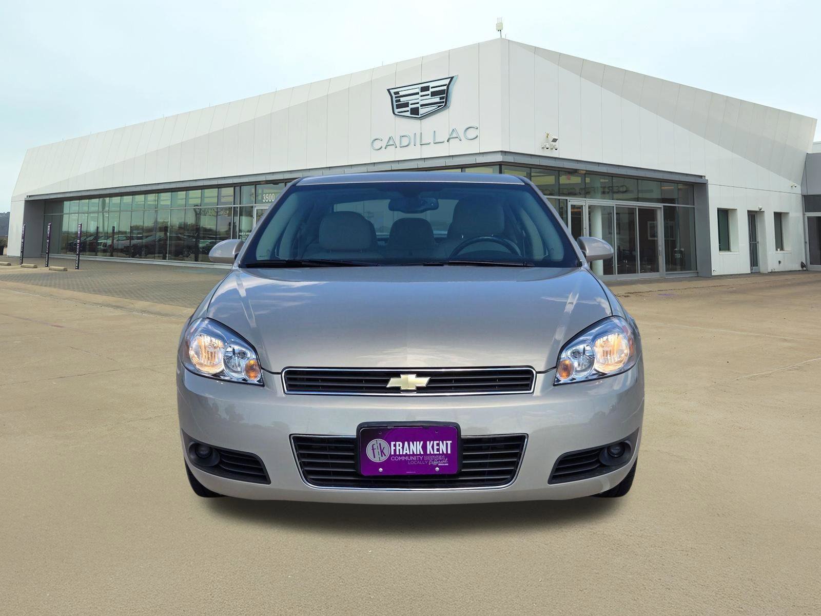 Used 2011 Chevrolet Impala LT w/ Luxury Edition Package FWD image 2