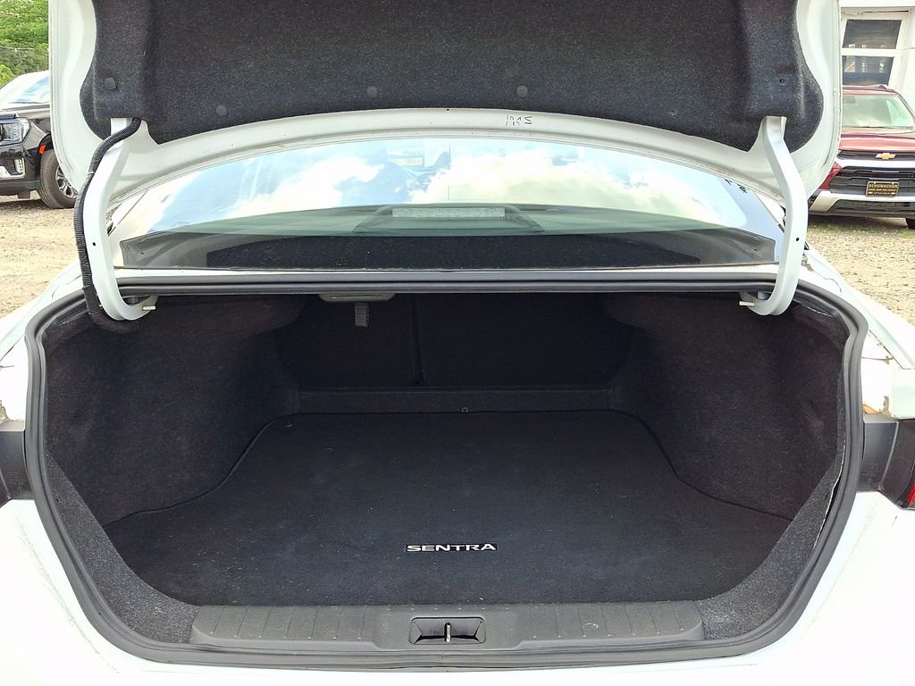 Used 2020 Nissan Sentra SV w/ Electronics Package FWD image 28