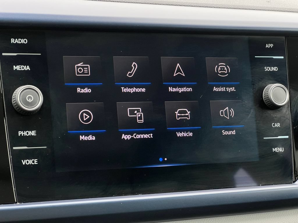 Used 2023 Volkswagen Taos SE w/ Panoramic Sunroof Package AWD/4WD image 21