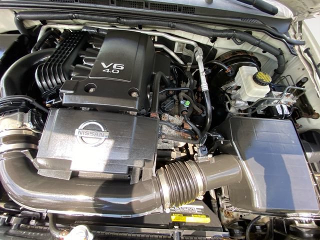 Used 2012 Nissan Frontier PRO-4X w/ Pro-4x Luxury Pkg AWD/4WD image 30