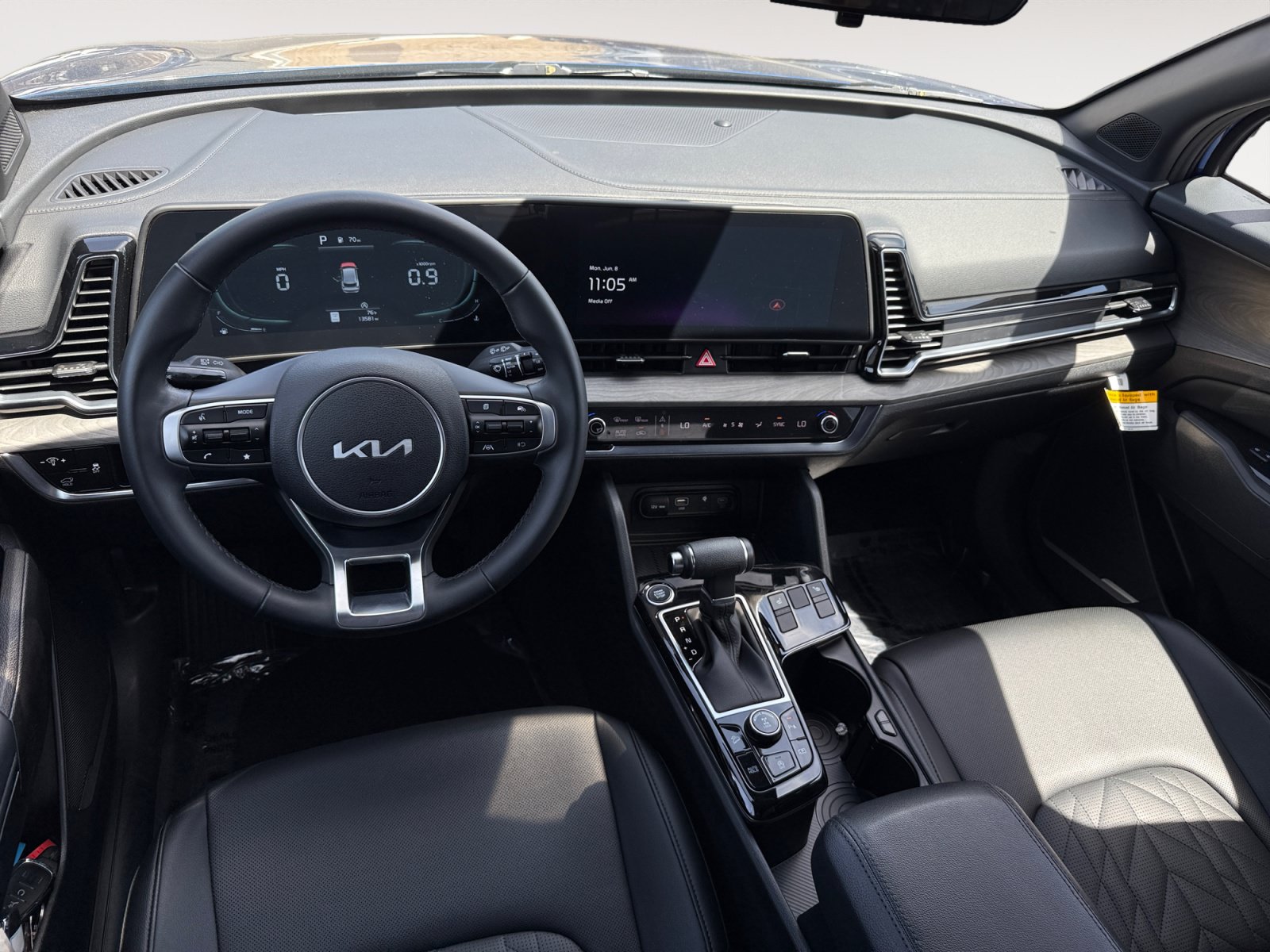 Used 2025 Kia Sportage X-Line w/ Premium Package AWD/4WD image 15