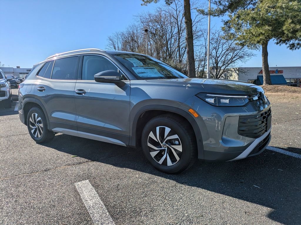 New 2026 Volkswagen Tiguan S image 2