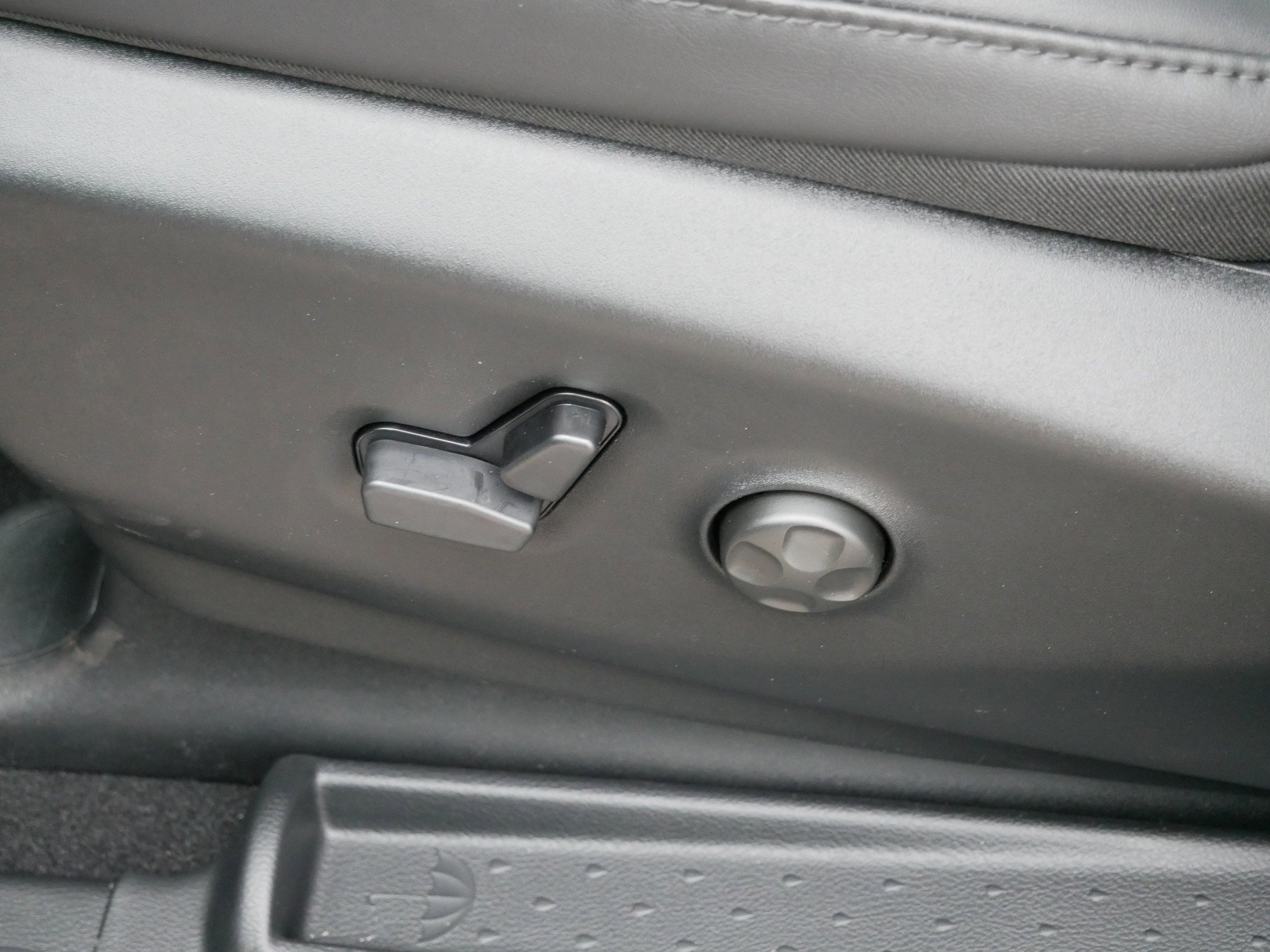 New 2026 Chrysler Pacifica Select image 13