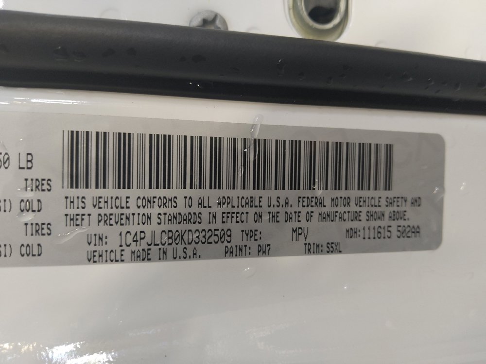 Used 2019 Jeep Cherokee Latitude w/ Popular Appearance Group image 33