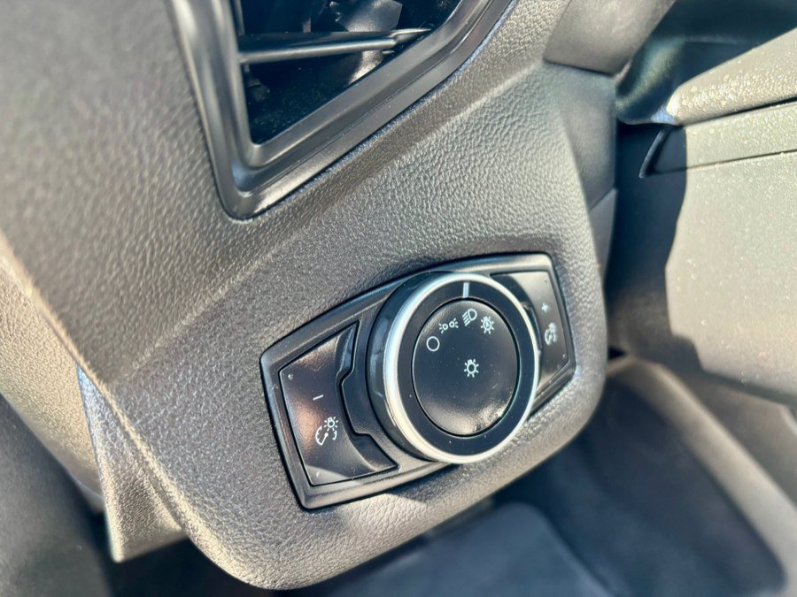Used 2017 Ford C-MAX SE FWD image 26