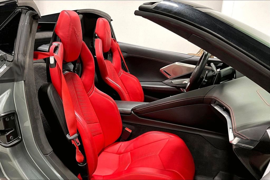 Used 2023 Chevrolet Corvette Stingray Premium Conv w/ Z51 Performance Package RWD image 10
