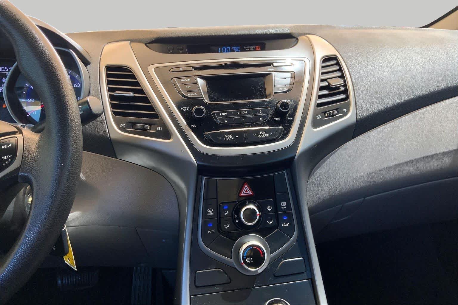 Used 2014 Hyundai Elantra SE FWD image 6