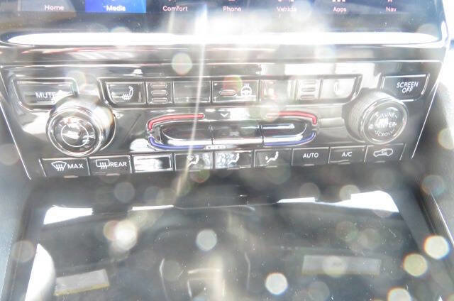 New 2025 Jeep Grand Cherokee Limited w/ Trailer Tow Package image 23