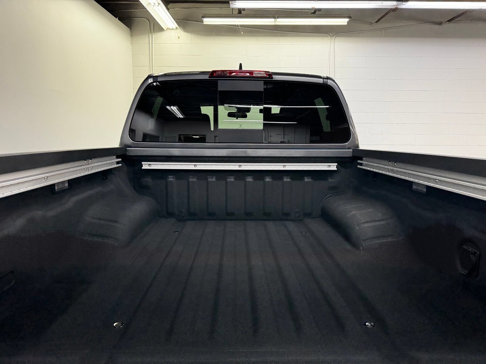 New 2026 Nissan Frontier PRO-4X w/ Pro-4x Convenience Package AWD/4WD image 35