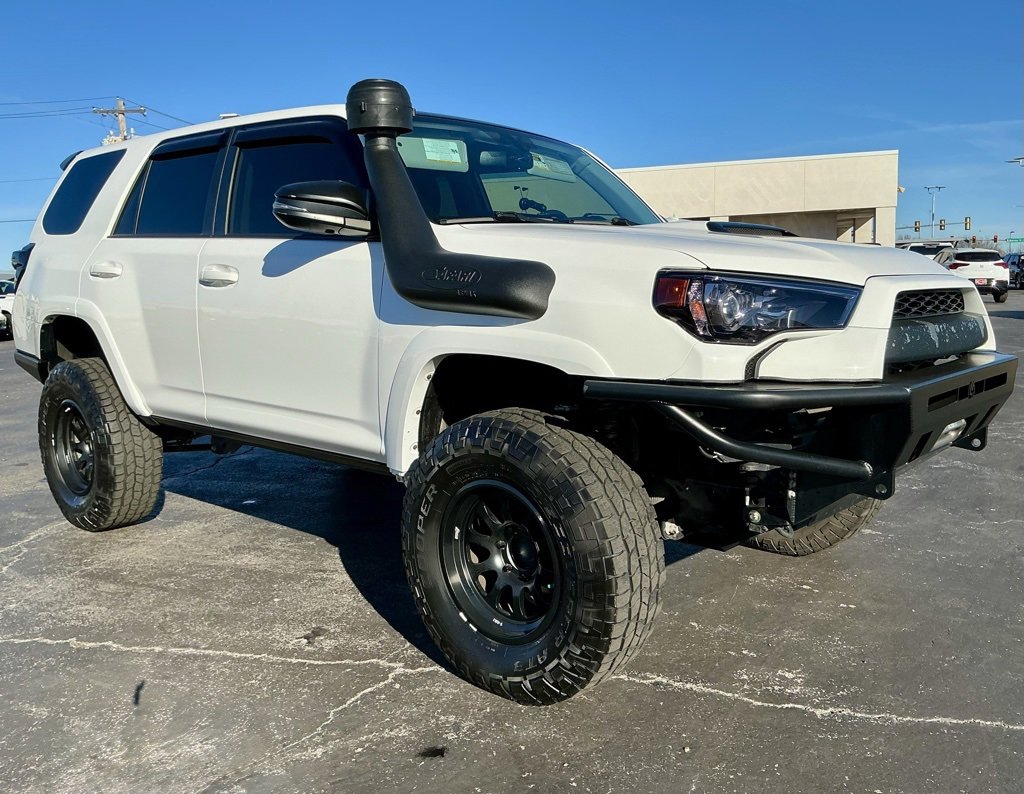 Used 2018 Toyota 4Runner TRD Off-Road Premium image 6