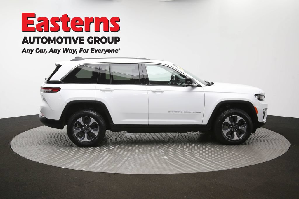 Used 2022 Jeep Grand Cherokee Limited 4xe w/ Luxury Tech Group II AWD/4WD image 48