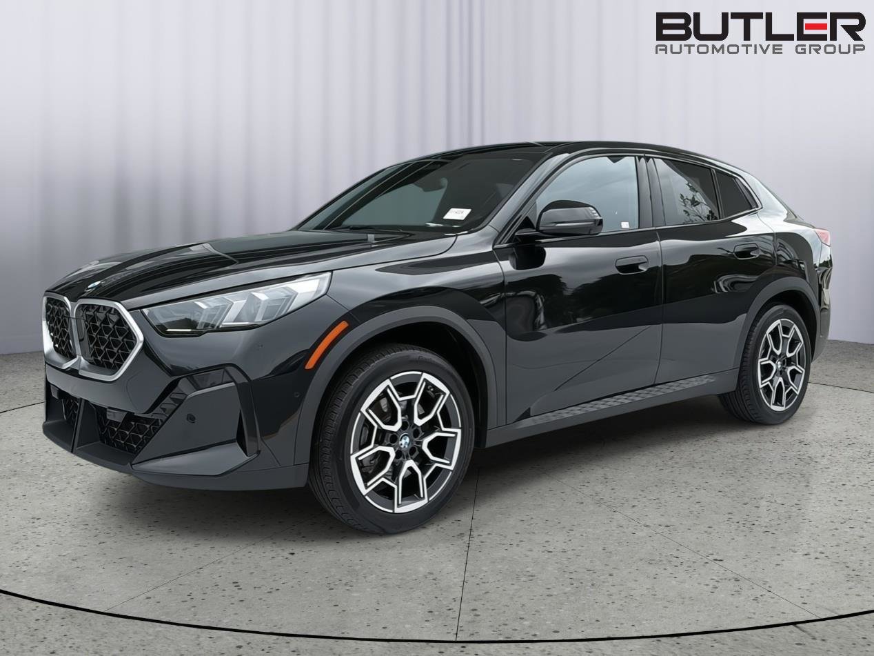 Certified 2024 BMW X2 xDrive28i w/ Premium Package AWD/4WD image 2