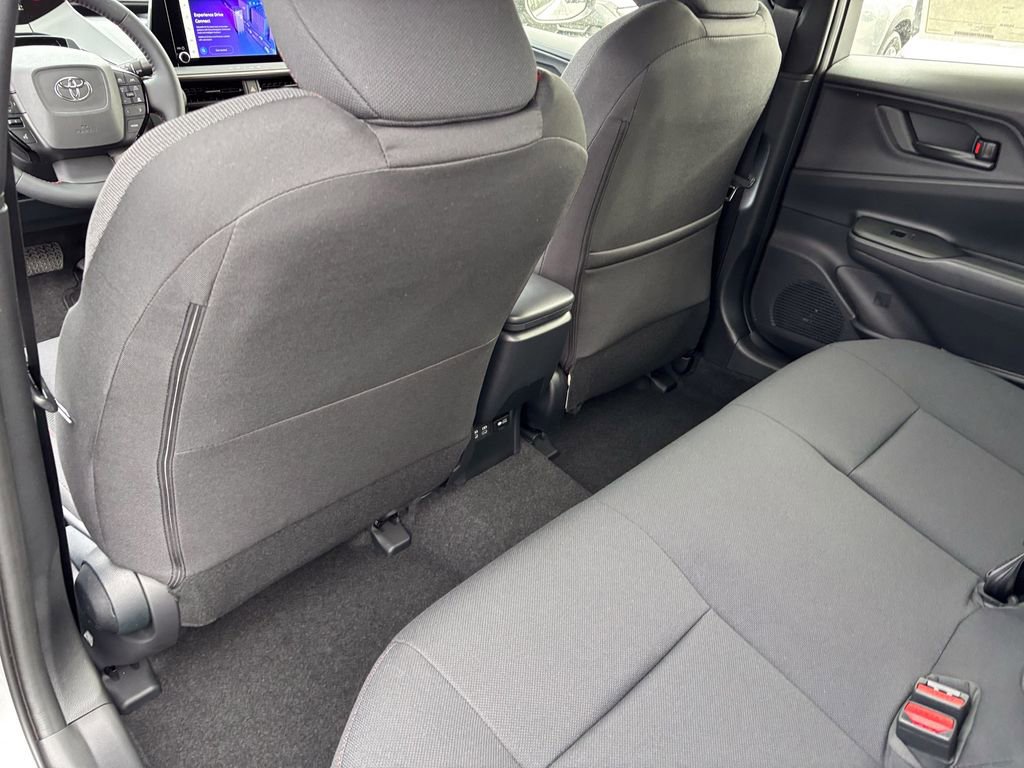 New 2026 Toyota Prius Plug-In Hybrid SE image 26