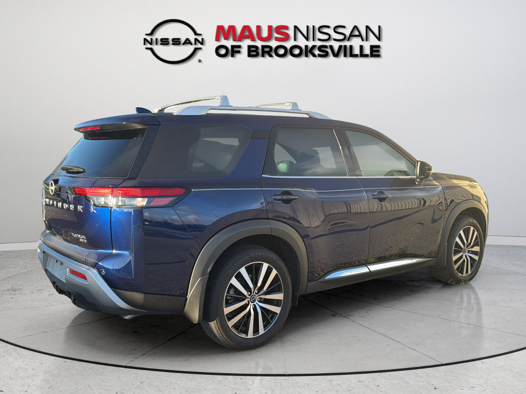 Used 2023 Nissan Pathfinder Platinum w/ Cargo Package AWD/4WD image 12