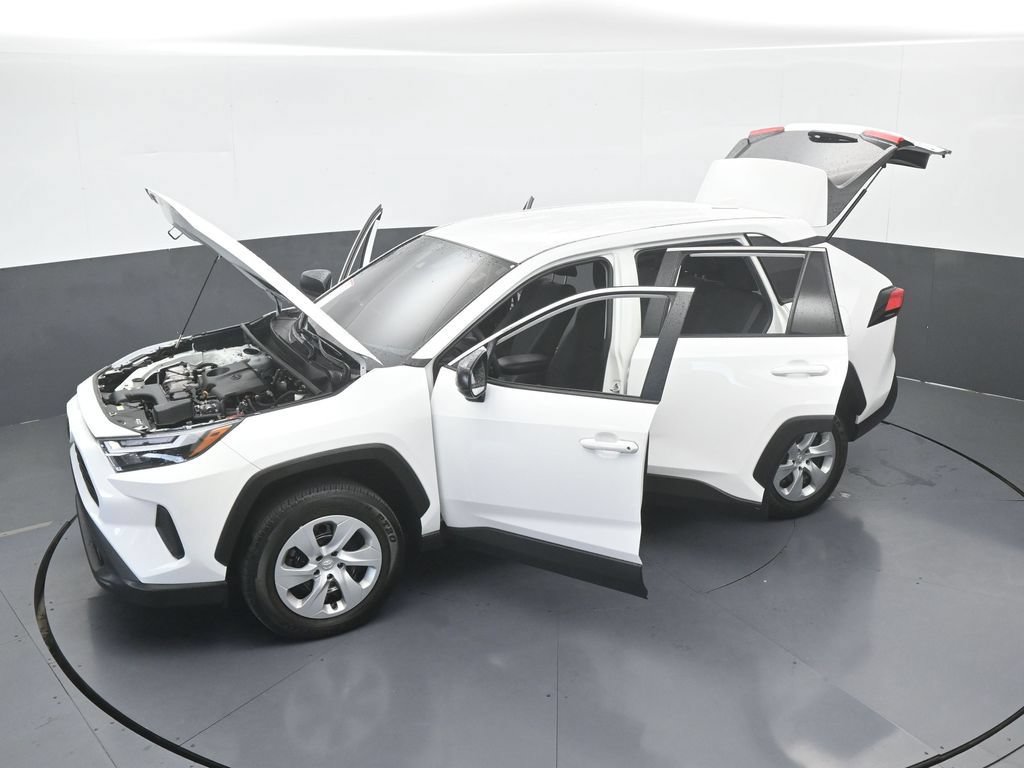 Used 2025 Toyota RAV4 LE AWD/4WD image 60