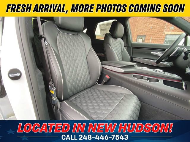 Used 2025 Genesis GV70 3.5T Sport w/ Sport Advanced Package AWD/4WD image 29