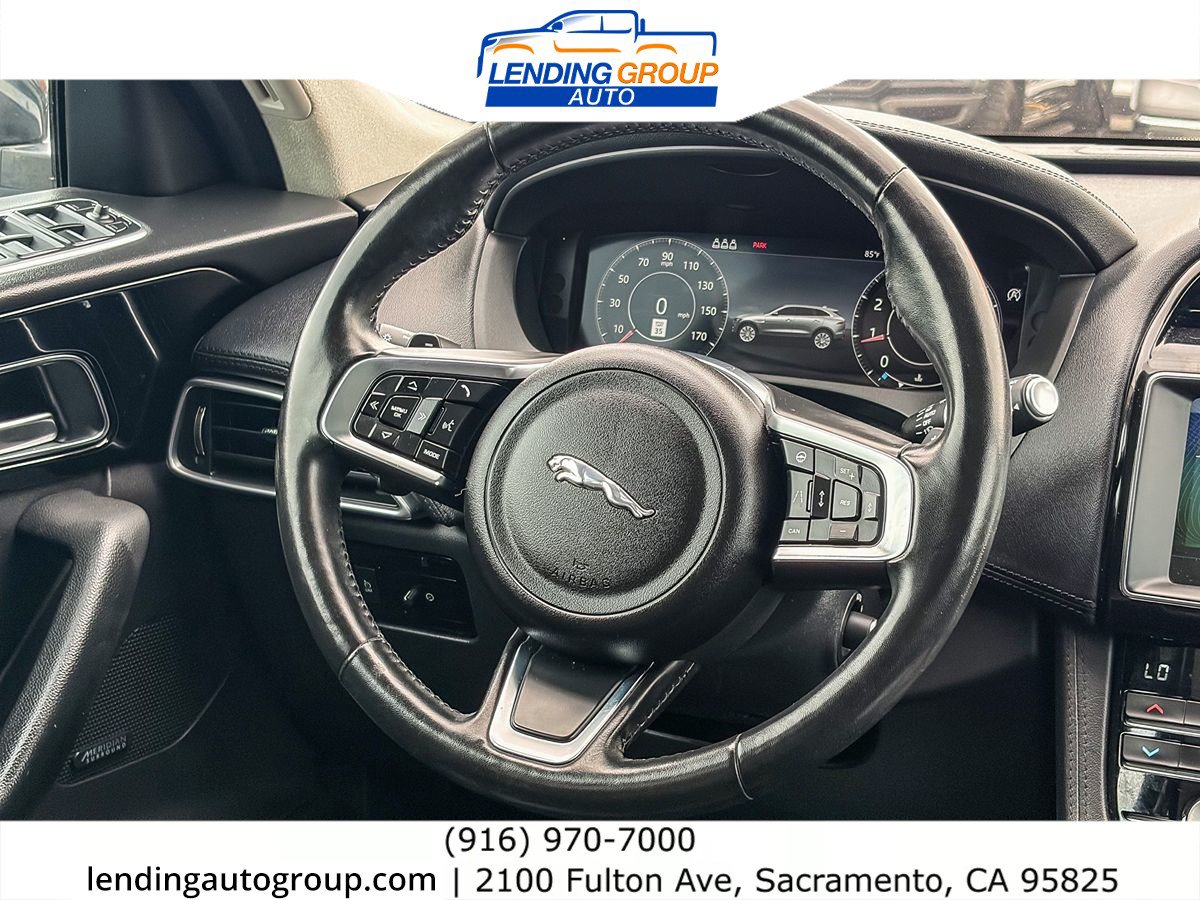 Used 2020 Jaguar F-PACE Prestige AWD/4WD image 14