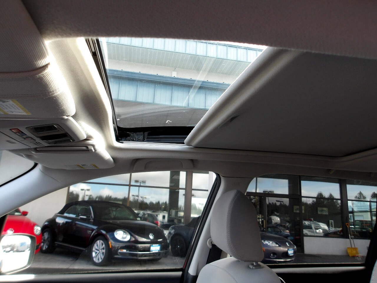 Used 2016 Subaru Forester 2.5i Premium w/ All-Weather Package image 14