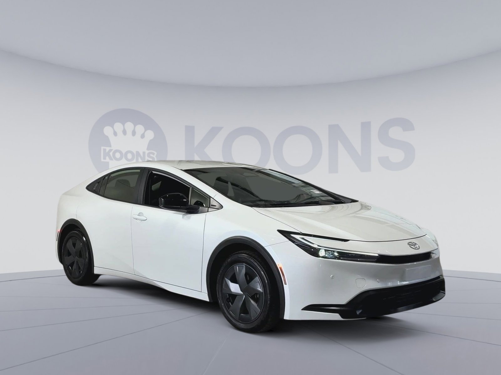Used 2026 Toyota Prius LE FWD image 2