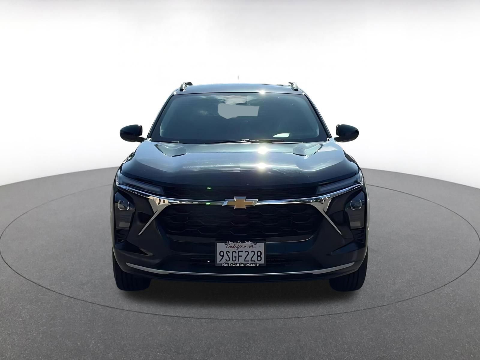 Used 2025 Chevrolet Trax LT image 4