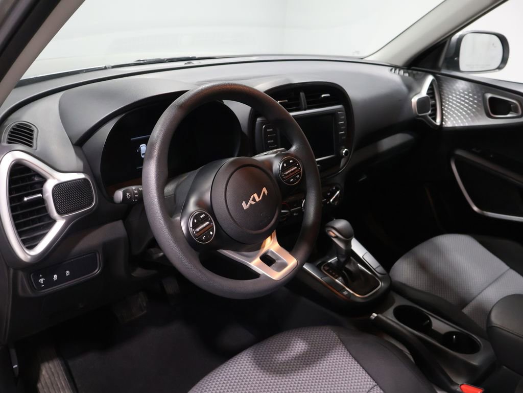 Used 2024 Kia Soul LX w/ Option Group 015 image 14