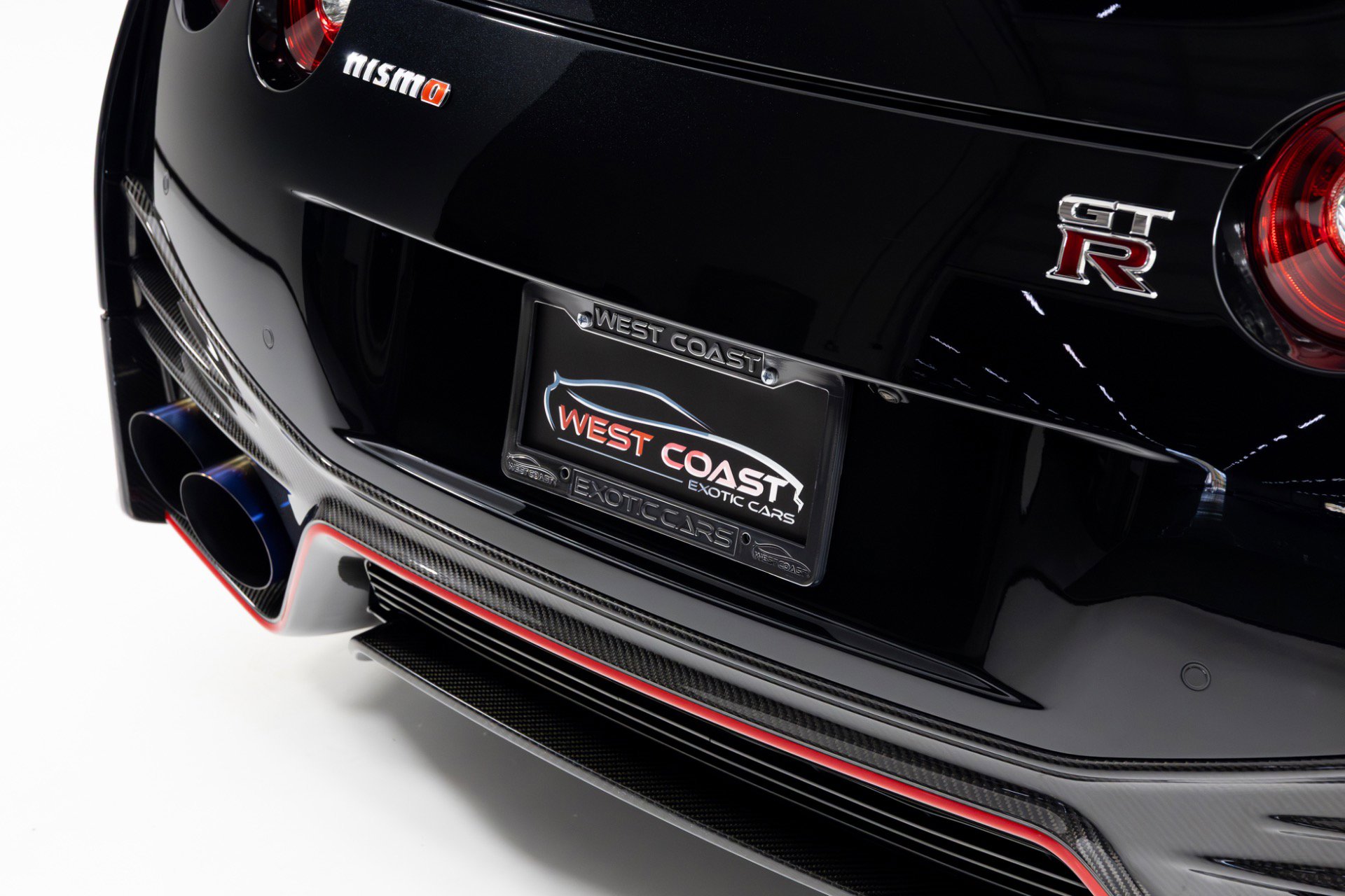 Used 2017 Nissan GT-R NISMO image 55