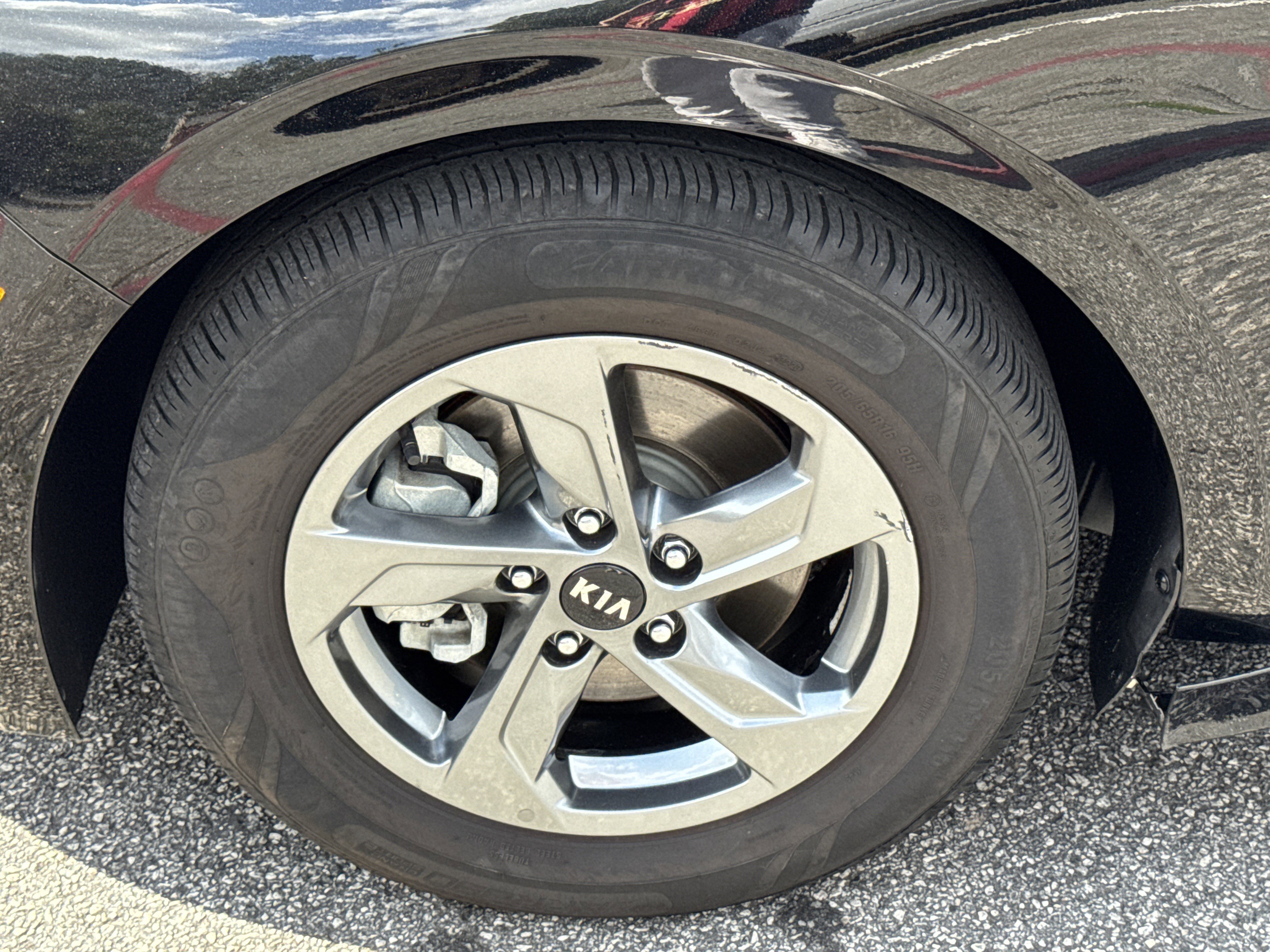 Used 2021 Kia K5 LXS image 10