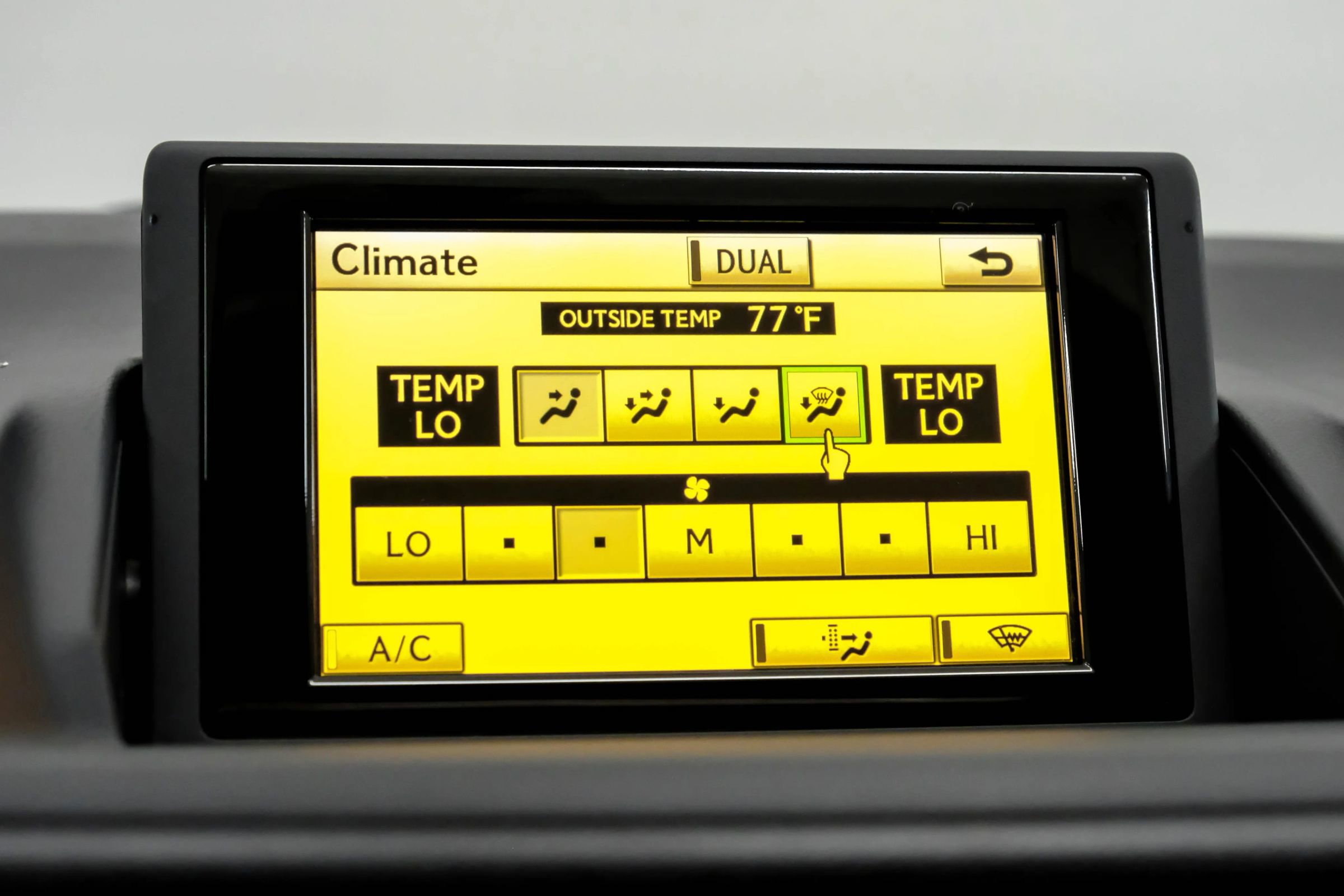 Used 2012 Lexus CT 200h Premium image 31